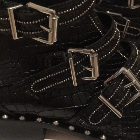 Booties - Picture 3 of 6